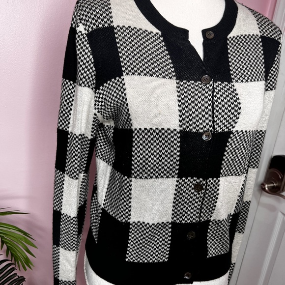 Joie cardigan Knit Button down black and white small - Picture 6 of 10